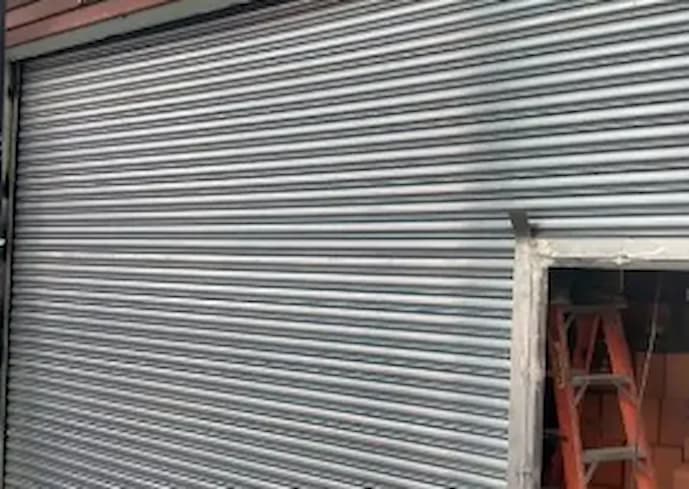 Adquira já a porta de enrolar com a MAC Portas
