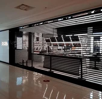 Porta Transvision: tecnologia e estética em ambientes modernos