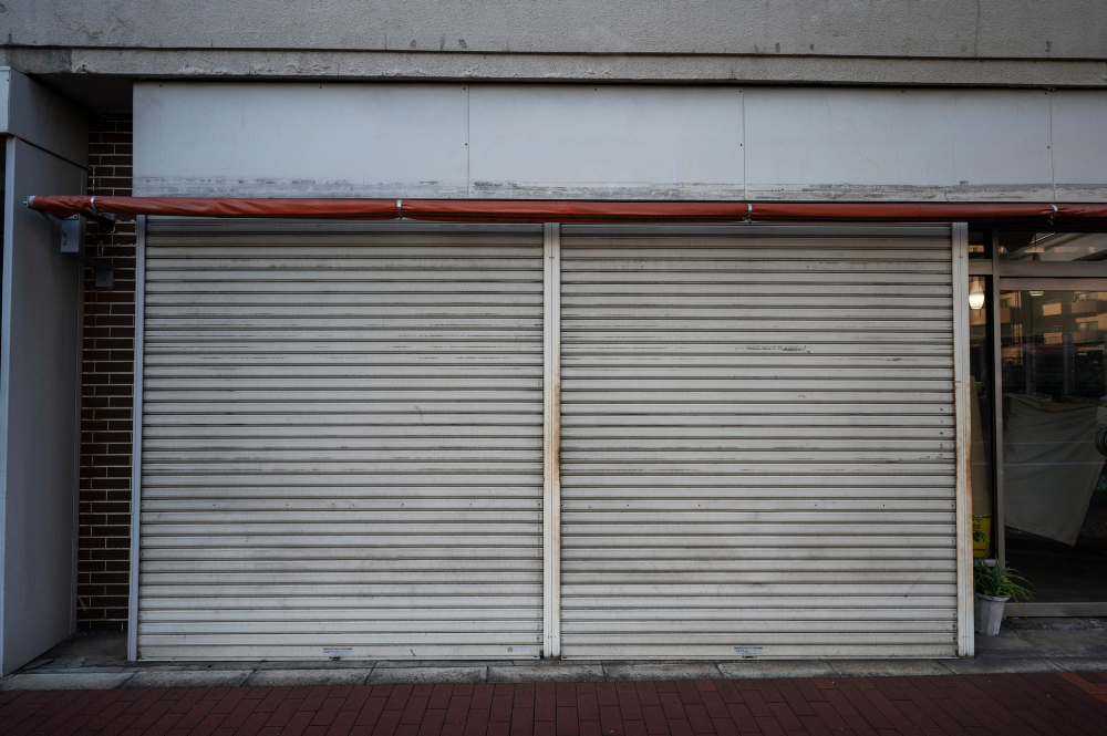 Quando trocar a porta de aço de enrolar comercial?